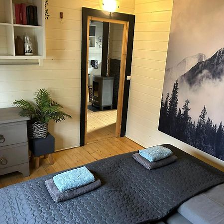 Carpe Diem, Het Ruime Chalet Met Houtkachel Nabij Wildlands Emmen Schoonebeek Exterior foto