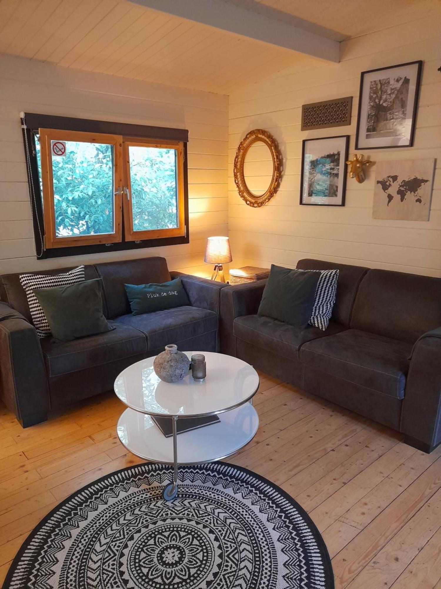 Carpe Diem, Het Ruime Chalet Met Houtkachel Nabij Wildlands Emmen Schoonebeek Habitación foto